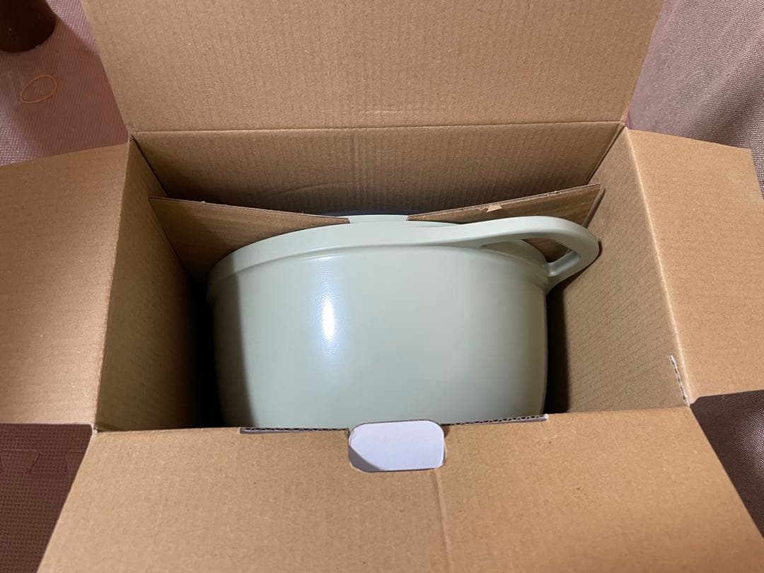 T-fal キャストライン エアココット両手鍋 24cm セージグリーン