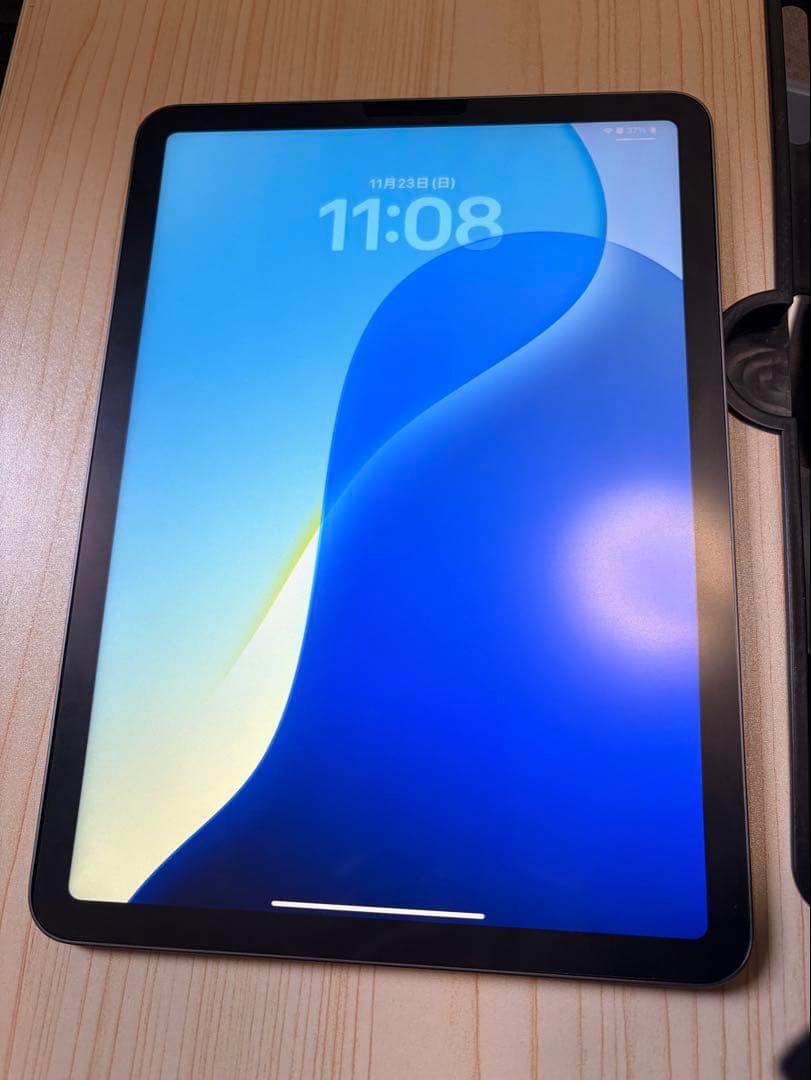 Apple iPad Air 10.9 第5世代 256GB 純正folio付き