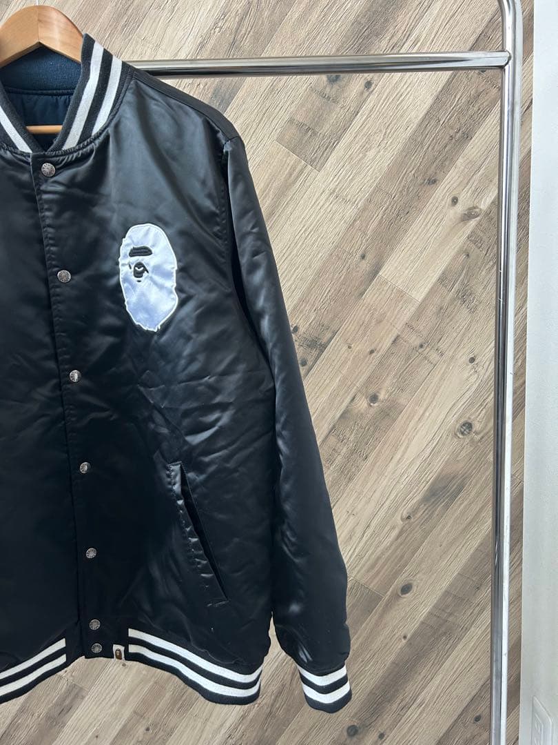 ★ アベイジングエイプ 刺繍ロゴ キルティング リバーシブル スタジャン