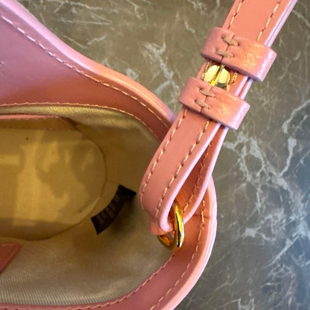 MARNI ピンク かごバッグ