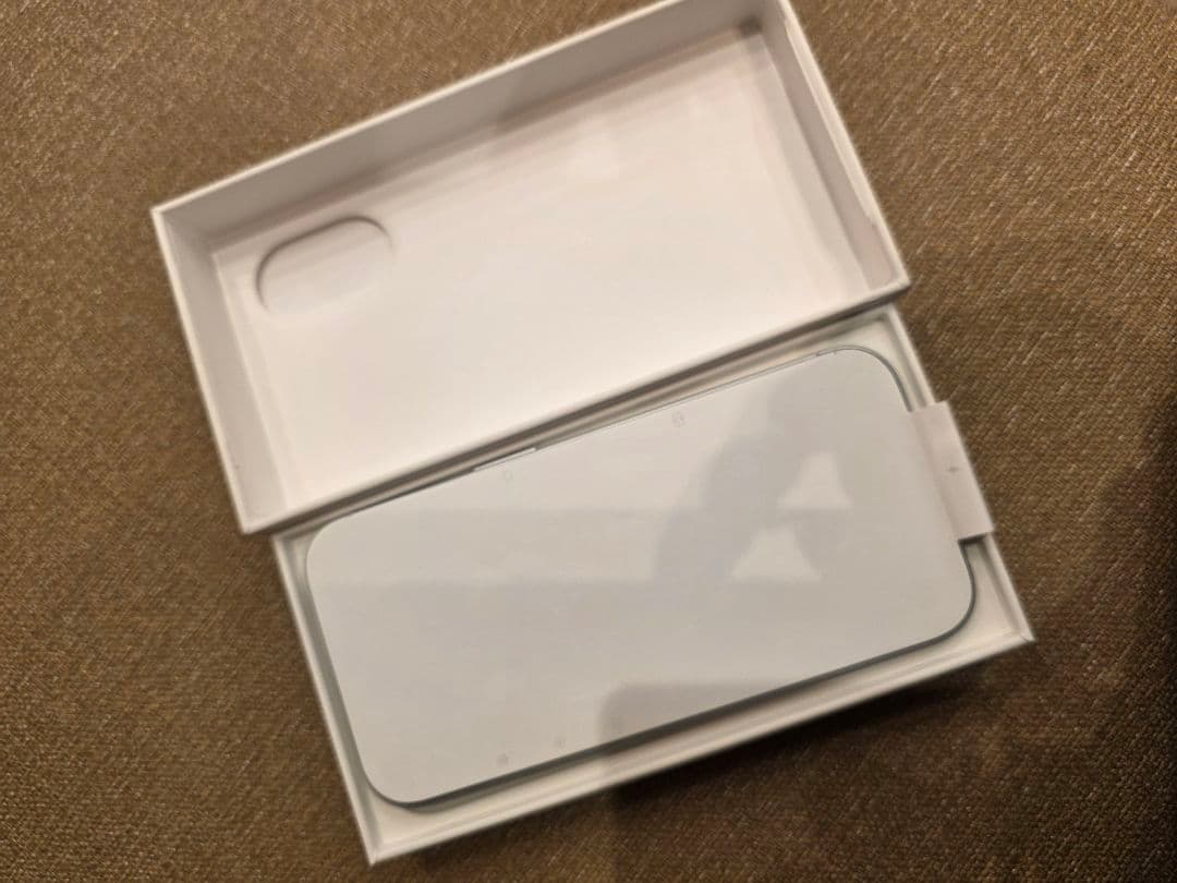 【新品同様】 iPhone17 ホワイト 256GB 本体 Apple