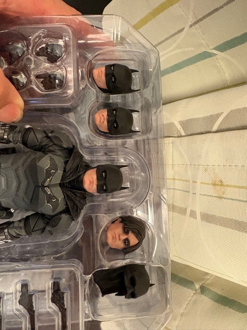 mezco メズコ ザバットマン MAFEX フィギュアーツ マーベルレジェンド