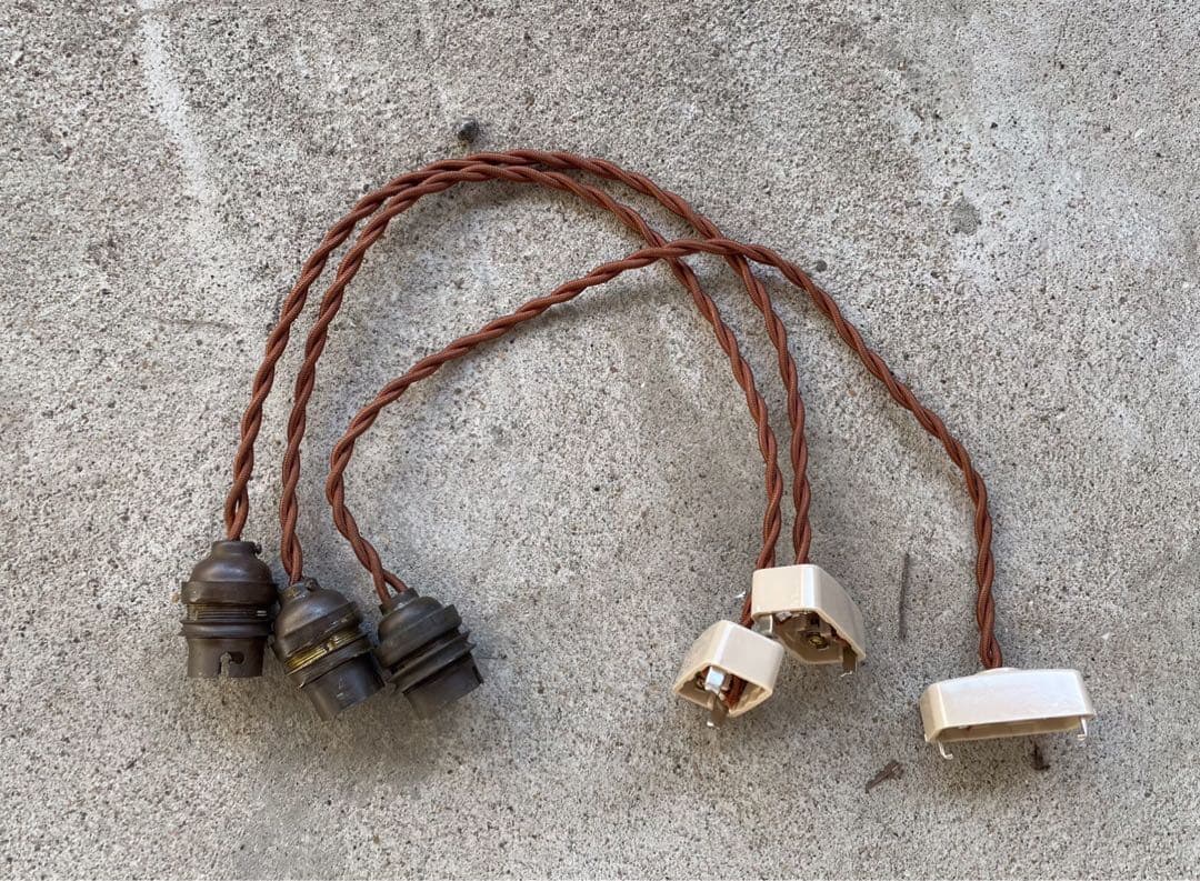 最安値！c-18. 送料無料！フランスアンティーク 3個セット ソケットランプ