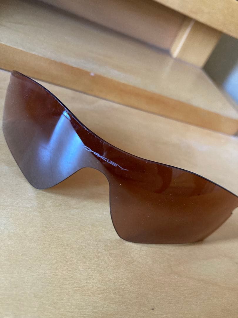 オークリー　スポーツサングラス レッドグラデーション