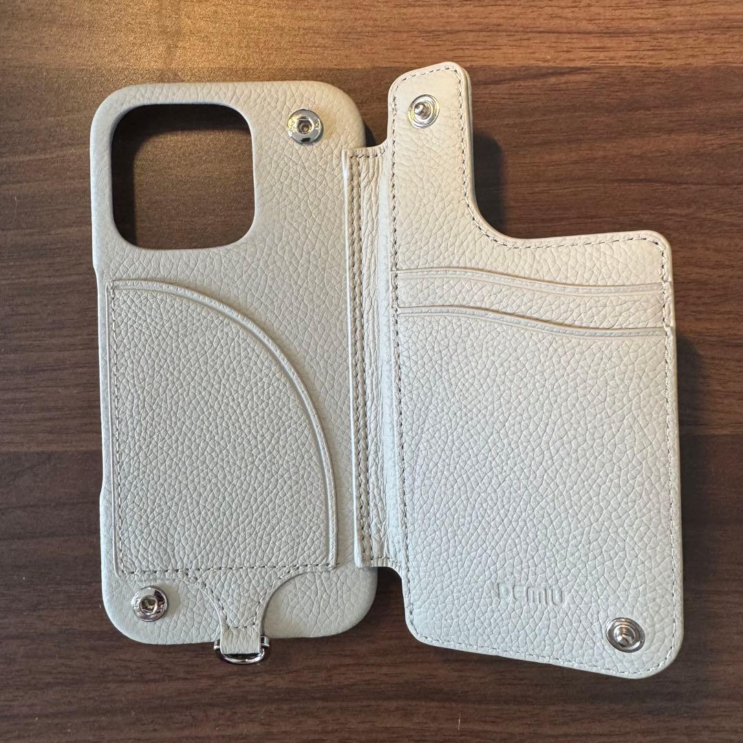 【新品未使用】DEMIU パールカラー 手帳型ケース ストラップ付き