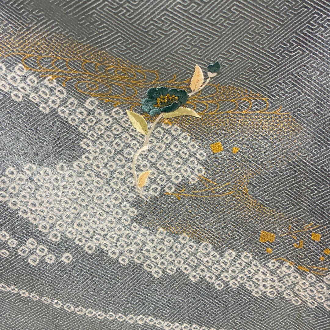 D203 訪問着　絞り　花刺繍　正絹　着物　袷　しつけ糸付き未使用極美品