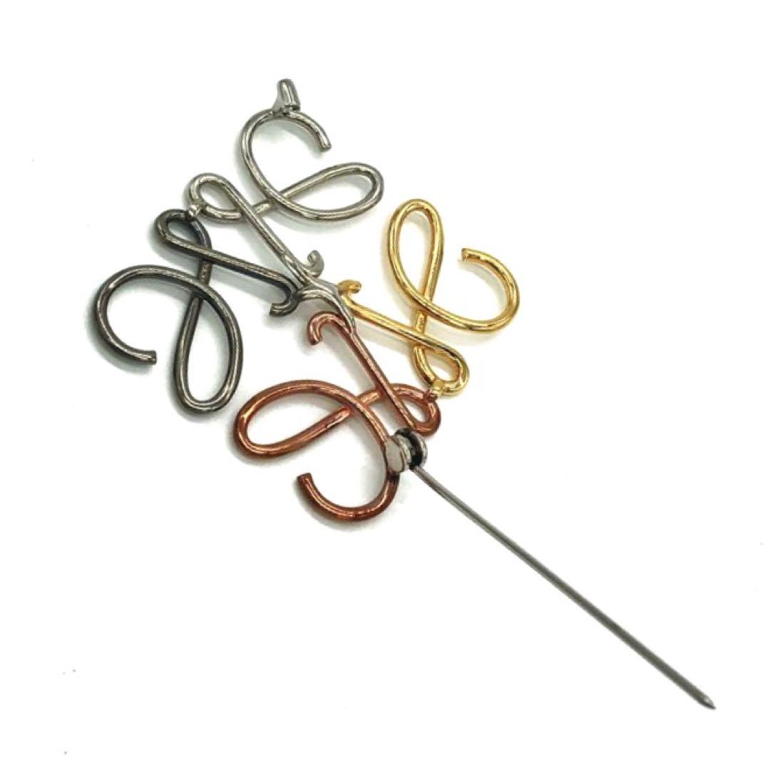 未使用級✨ロエベ ブローチ アナグラム パラジウム　4色 ゴールドシルバー