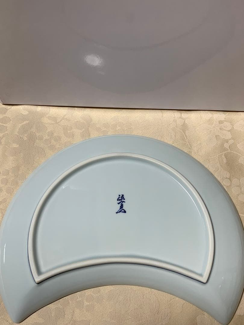 源右衛門窯　クレセントムーン金彩秋草