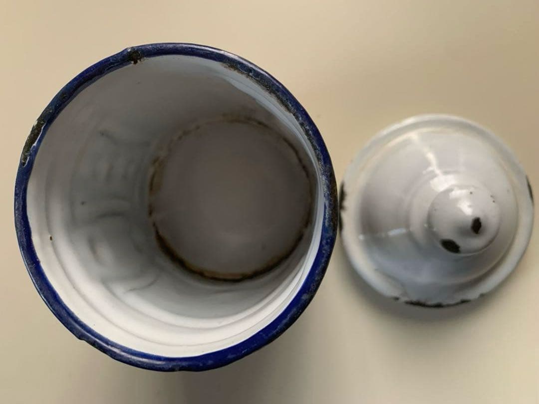 フランスアンティーク　小さなぽってり可愛いホーローのキャニスター2個セット！