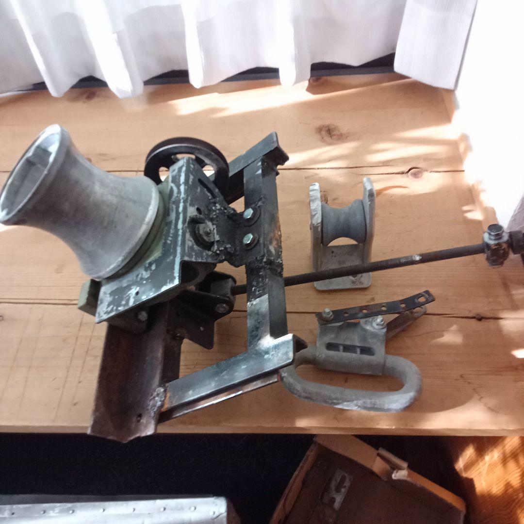 ウィンチ用キャプスタンと減速機ウィンチベッド付のセット