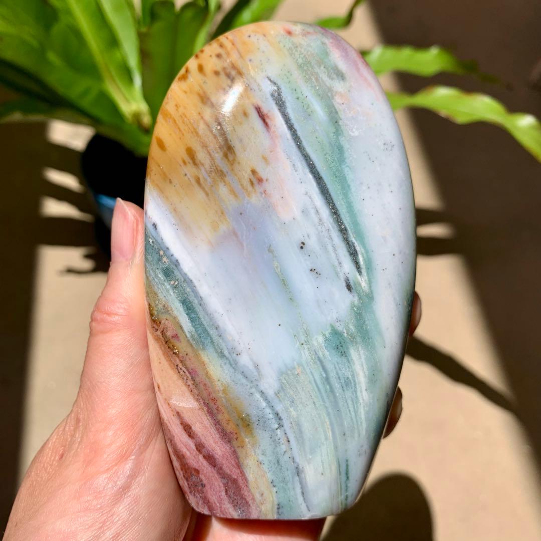 オーシャンジャスパー　フリーフォーム置物　虹色　マダガスカル産　天然石