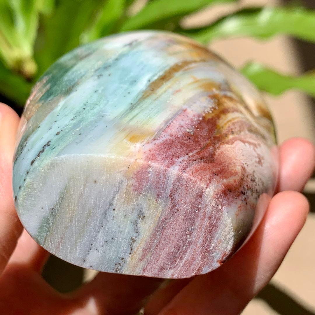 オーシャンジャスパー　フリーフォーム置物　虹色　マダガスカル産　天然石