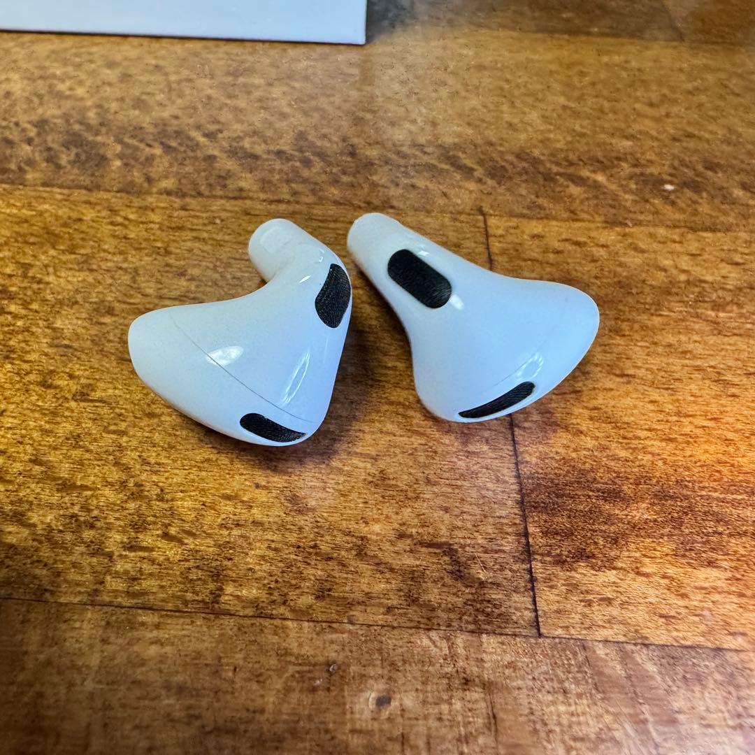 Airpods 4(ANC)ノイズキャンセリング搭載モデル