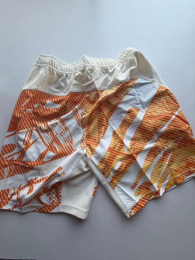 YONEX バドミントン　ハーフパンツ Ｌサイズ 廃盤商品　レア