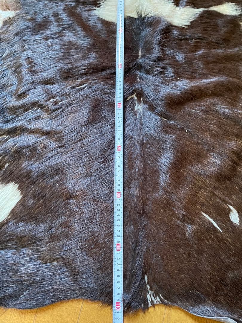 牛革ラグ ハラコラグブラウンホワイト 110cm x 107cm