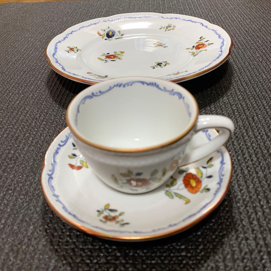 リチャードジノリ　デミタスカップ&ソーサー＋プレート