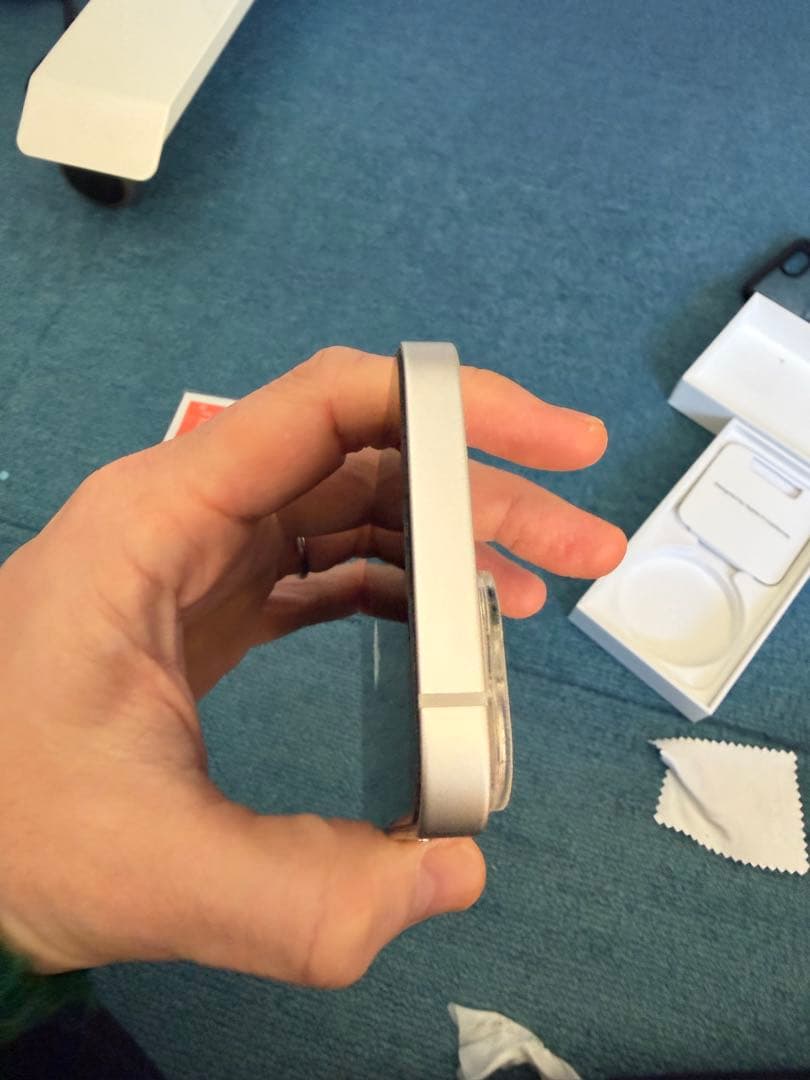 極美品 iPhone 13 mini 512GB スターライト。オマケ多数