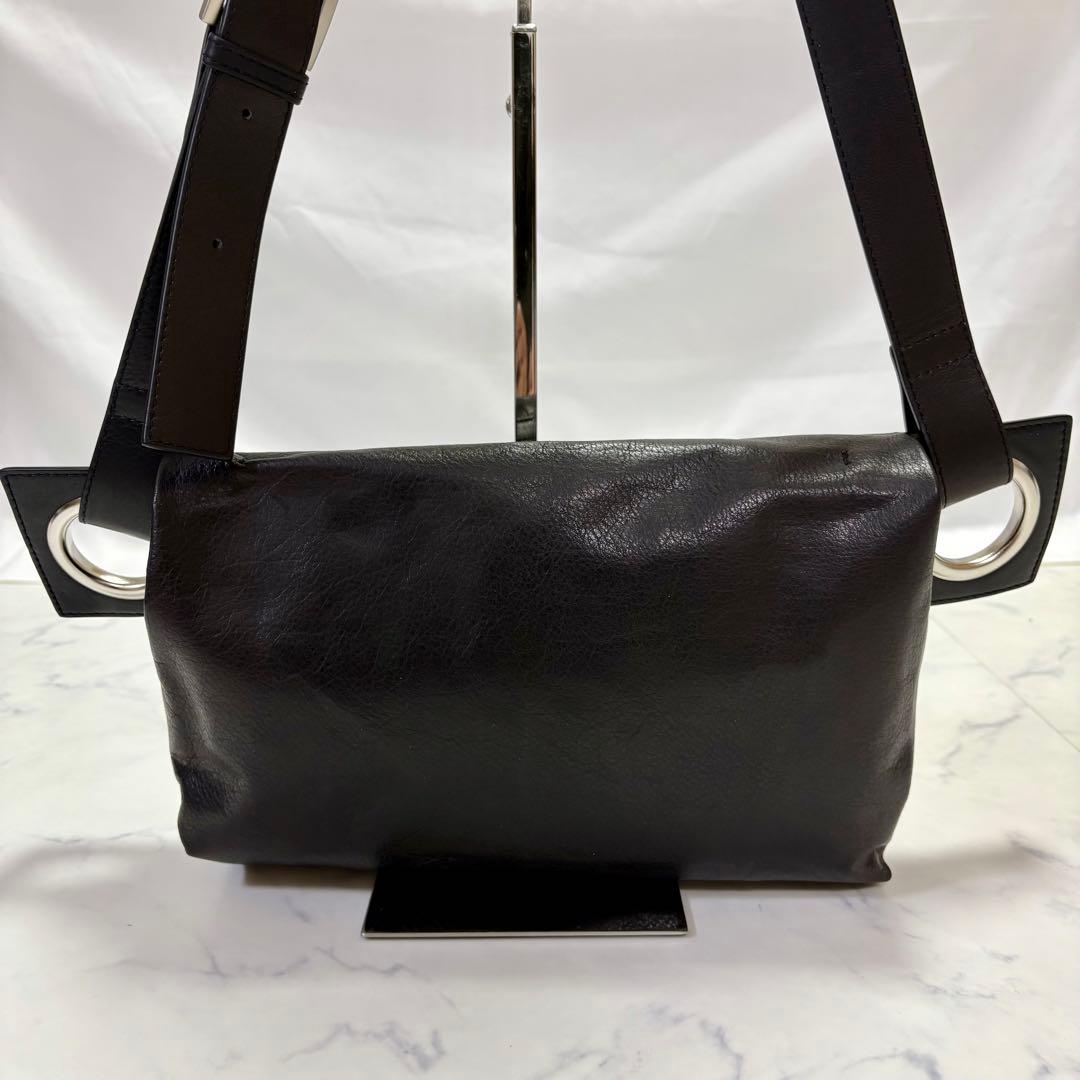 極美品 kawa-kawa カワカワ ボディバッグ スーパーソフトレザー 黒 M