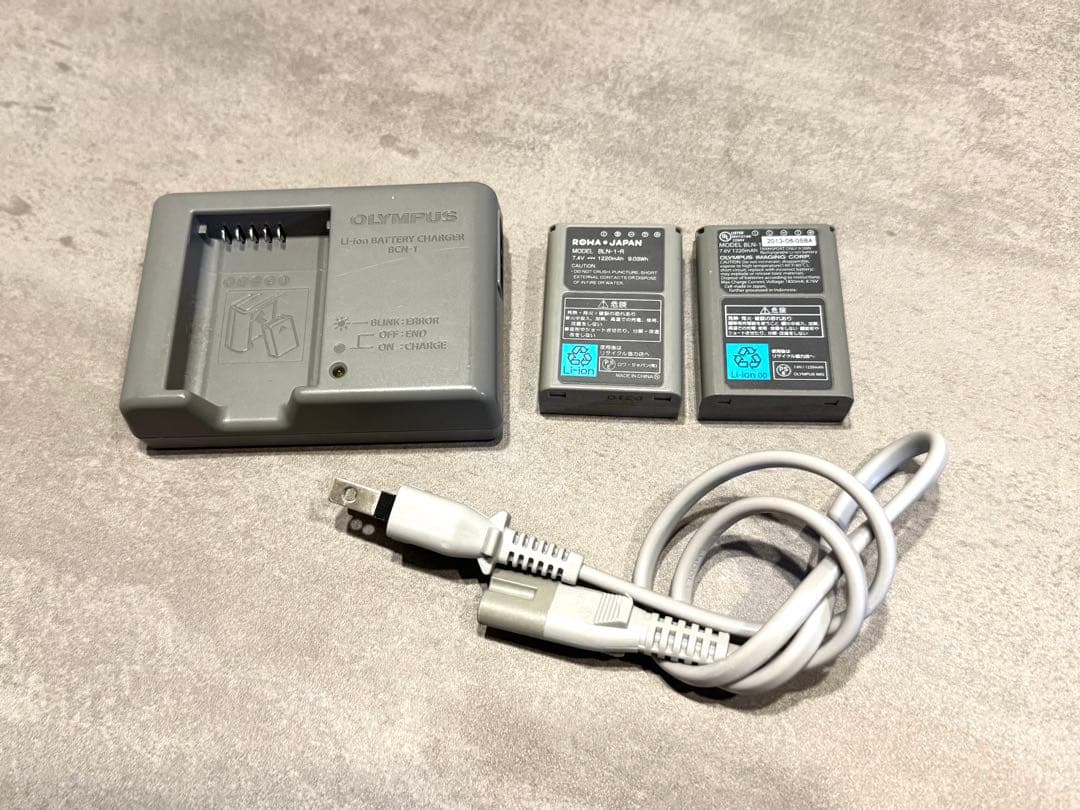 OLYMPUS PEN EP-5キットレンズ、LUMIXレンズ付き