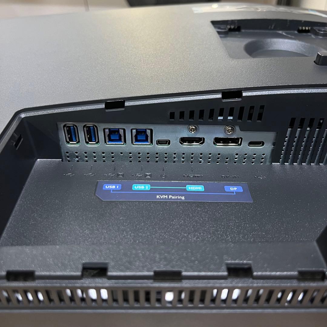 4K 31.5型 BenQ AQCOLORシリーズデザイナー向けエルゴモニター