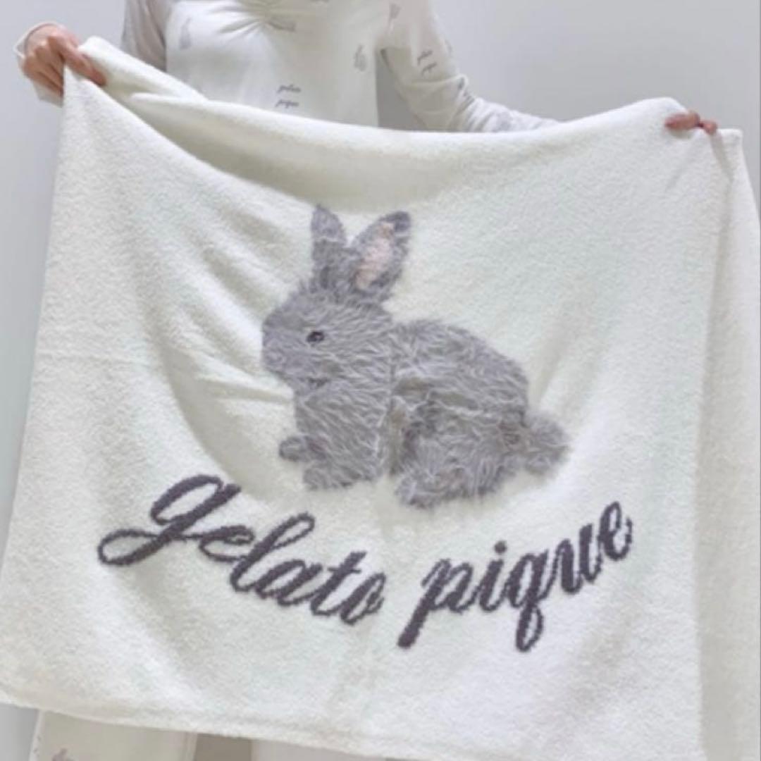 美品　ジェラートピケ ベビモコラビットジャガードブランケット　ラビット　ホワイト