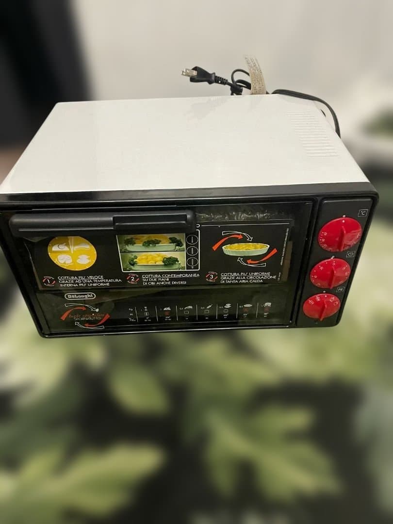 DeLonghi ターボ機能付き電気オーブン