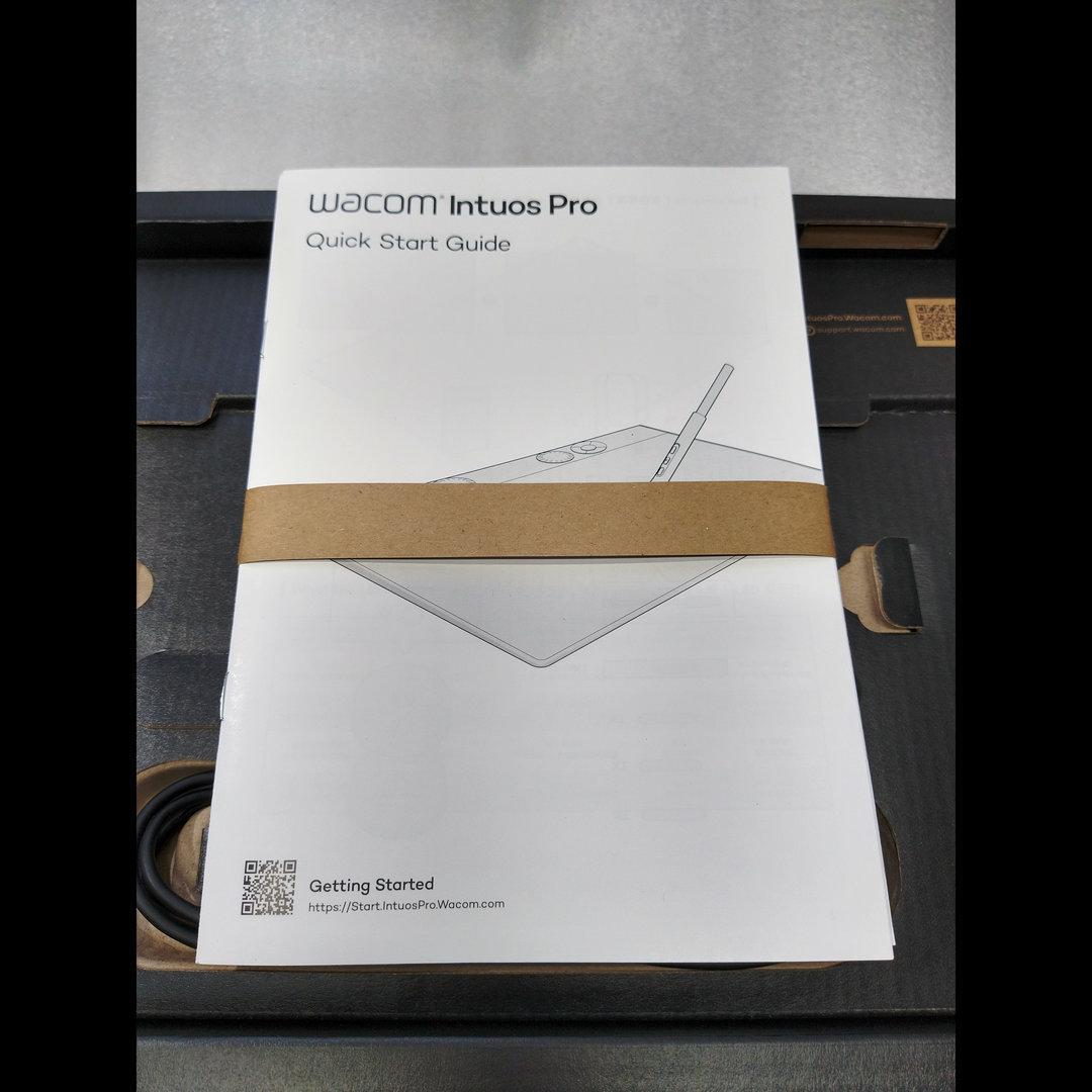 Wacom Intuos Pro 2025 Mサイズ