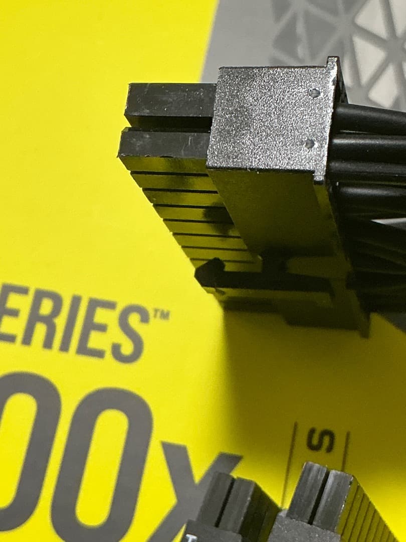 電源ユニット RM1000x SHIFT CP-9020253-JP