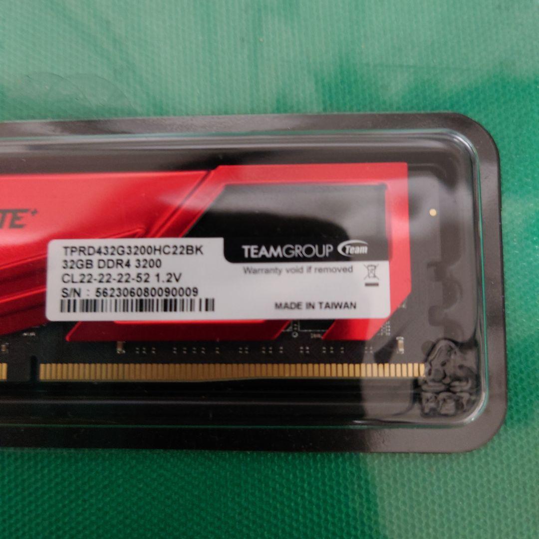 TEAMGROUP 32GB DDR4 3200MHz メモリ 1枚