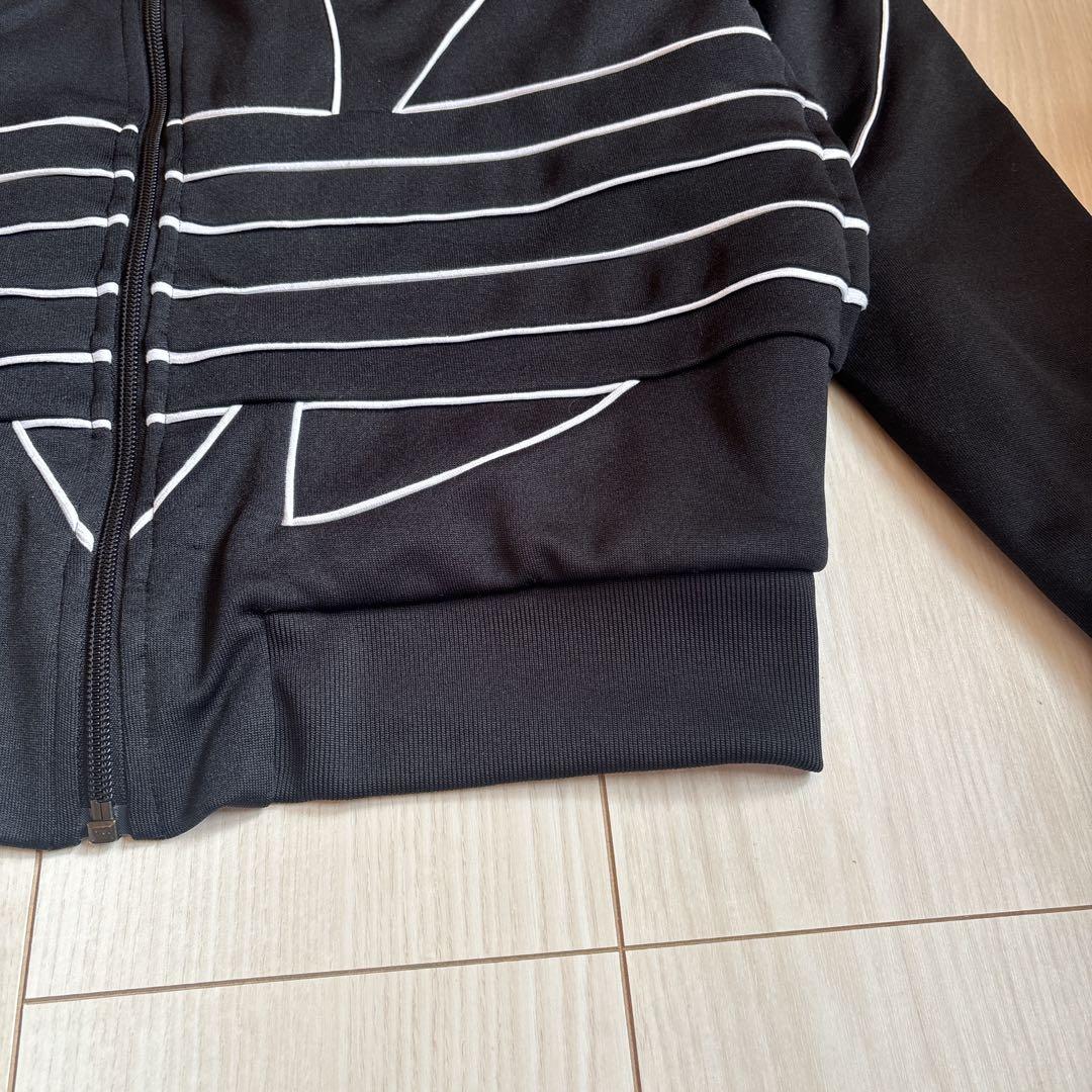 〈adidas〉ビッグ トレフォイル アウトライン トラックトップ&パンツセット