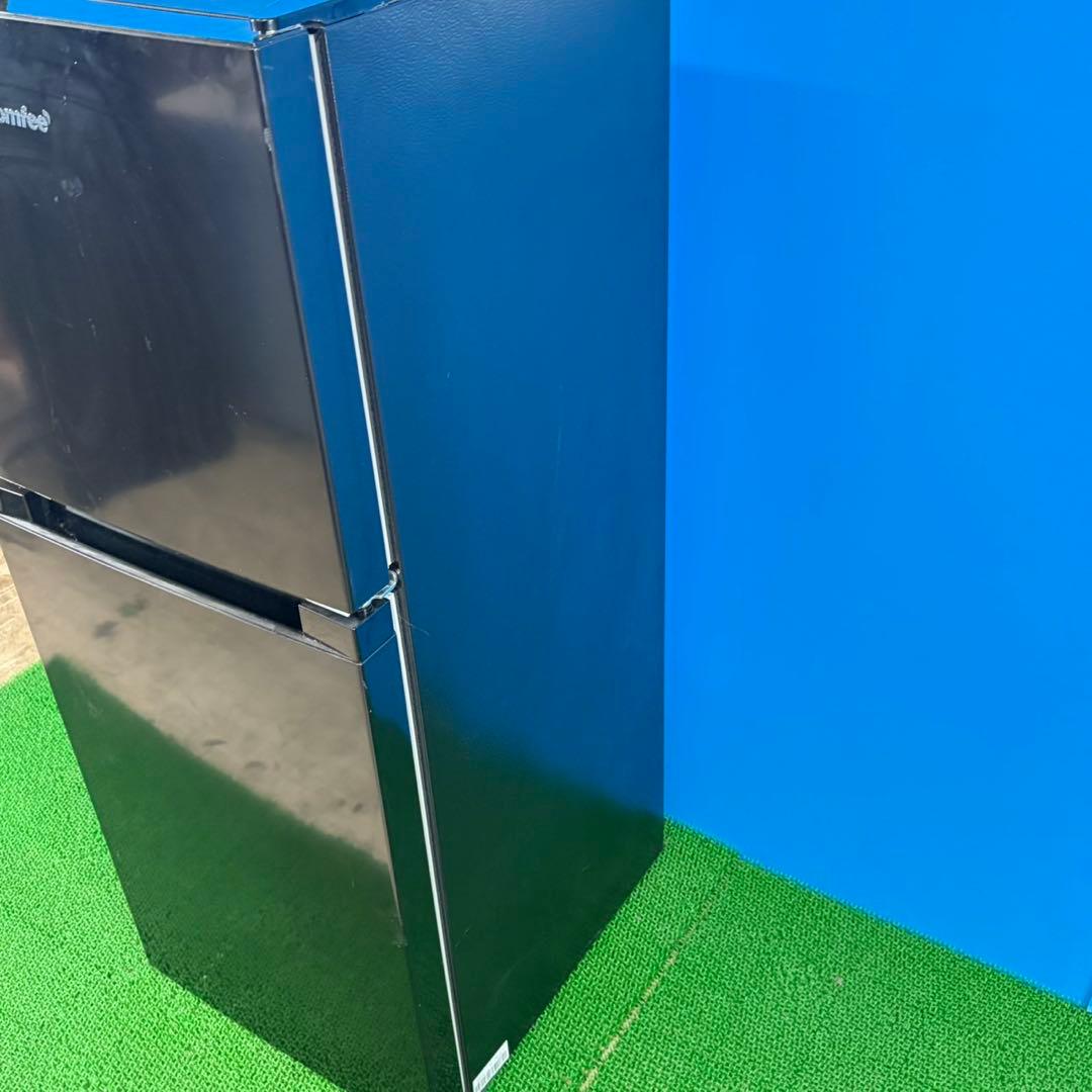 740 最新2025年製冷蔵庫！！　132L 小型　一人暮らし　右開き　2ドア