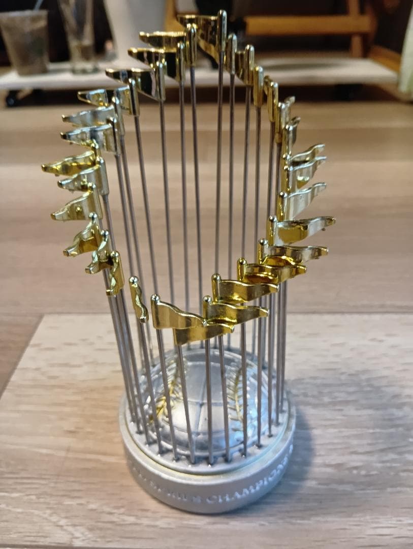 ドジャースチャンピオントロフィー