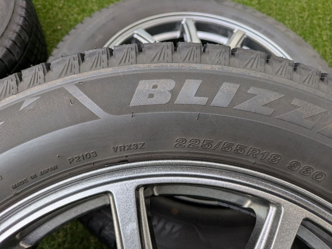 【送料込】ブリザック VRX3 18インチ 225/55R18 スタッドレス
