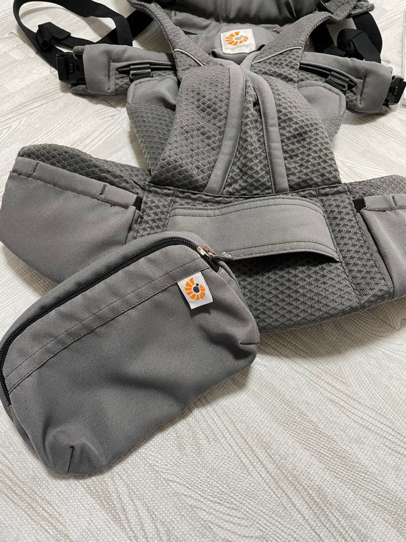 R*E様 エルゴベビー オムニ ブリーズ　抱っこ紐　グラファイトグレー
