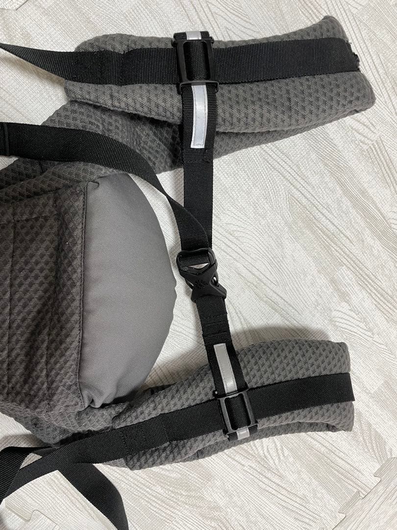 R*E様 エルゴベビー オムニ ブリーズ　抱っこ紐　グラファイトグレー