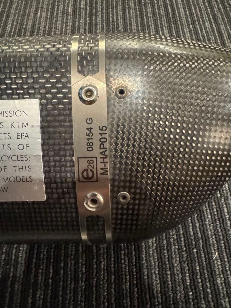 Akrapovic スリップオンマフラー KTM 390DUKE