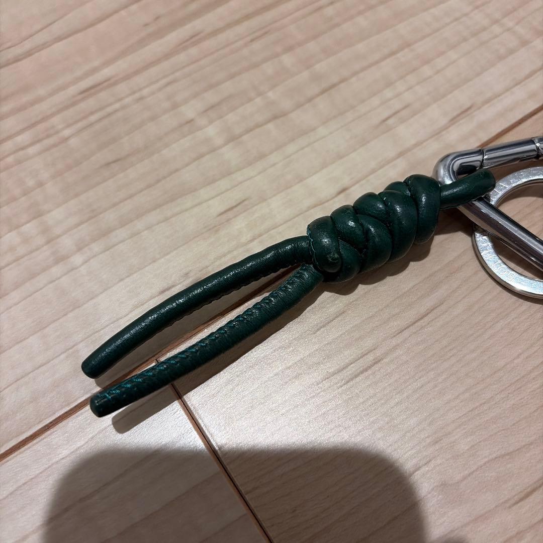 BOTTEGA VENETA トライアングル キーリング