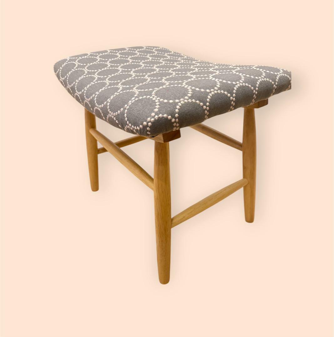 ミナペルホネン生地使用スツール　イス　椅子 オットマン　インテリア雑貨　家具