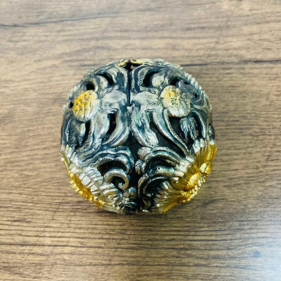 金属製　玉獅子　獅子　置物　インテリア　縁起物　玉乗り　金属工芸　工芸品　骨董品