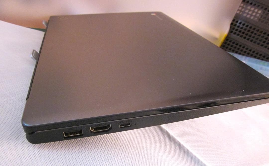 Chromebook本体 Fujitsu FMV Chormebook 14/F 8GB/128GB