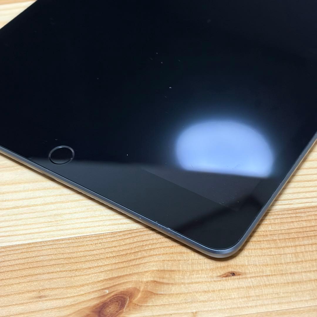 Apple iPad 第7世代 10.2インチ 本体