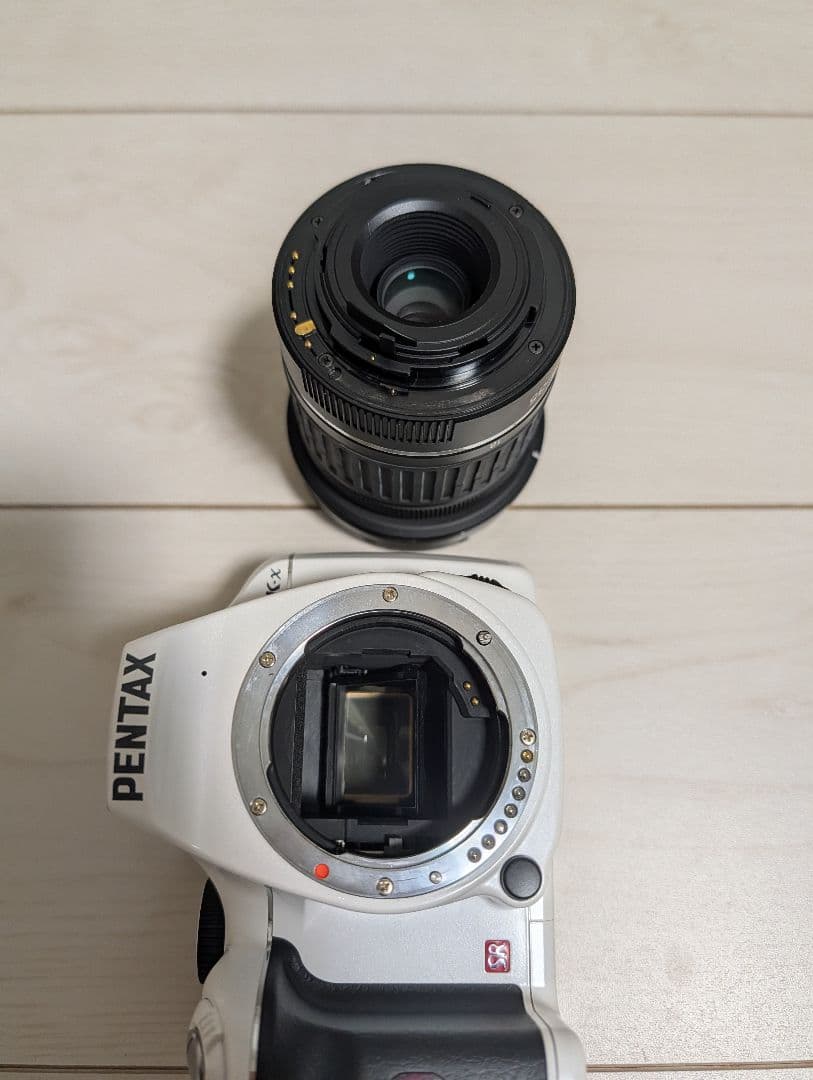 PENTAX K-x デジタル一眼レフカメラ FAJ 18-35