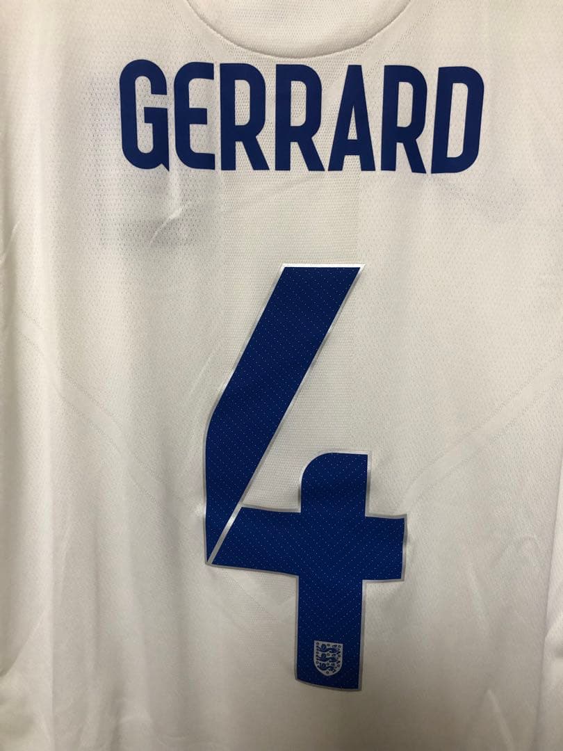 2014イングランド代表　スティーブン・ジェラード氏　ユニフォーム