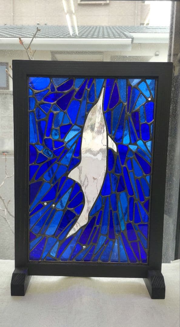 ステンドグラスパネル 「いるかのいるうみ」