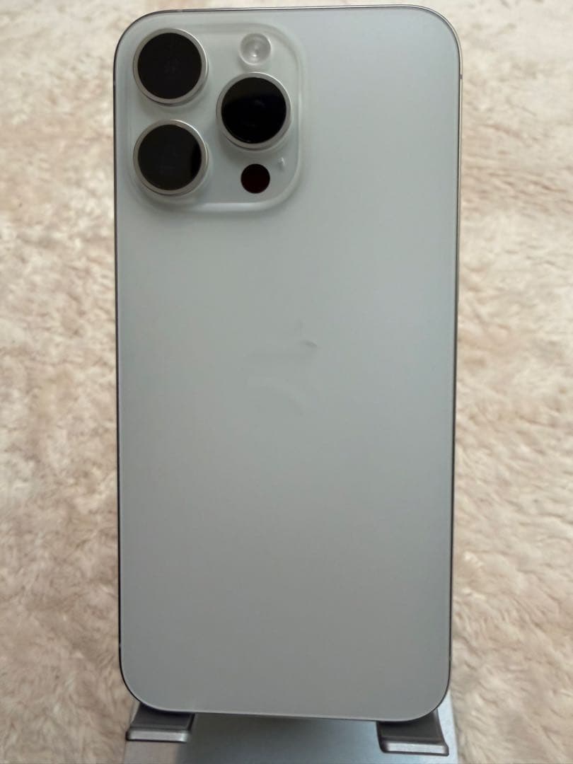 iPhone 15 Pro Max 256GB ホワイト SIMフリー