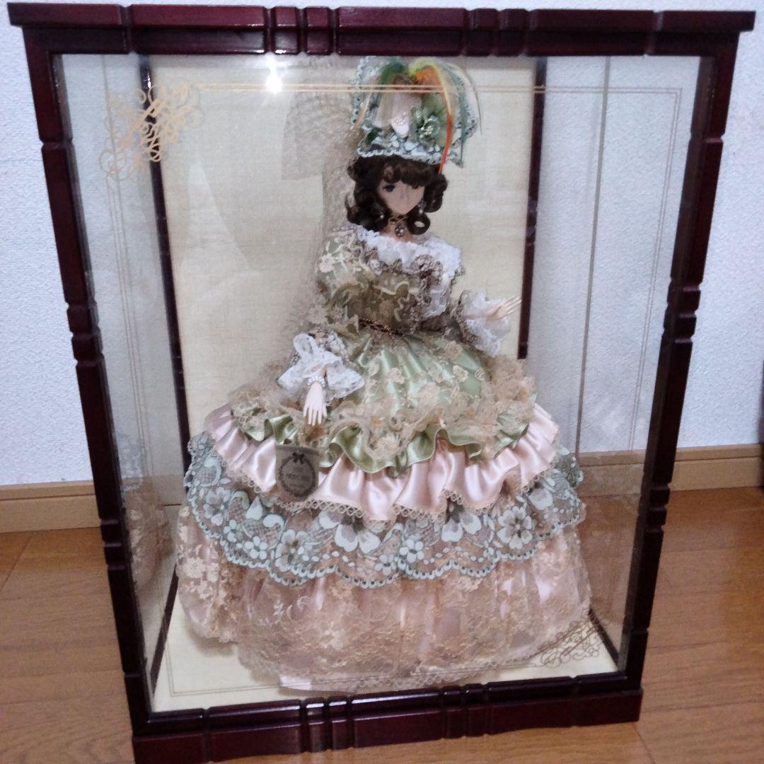 PETITE MADEMOISELLE DANIEL フランス人形