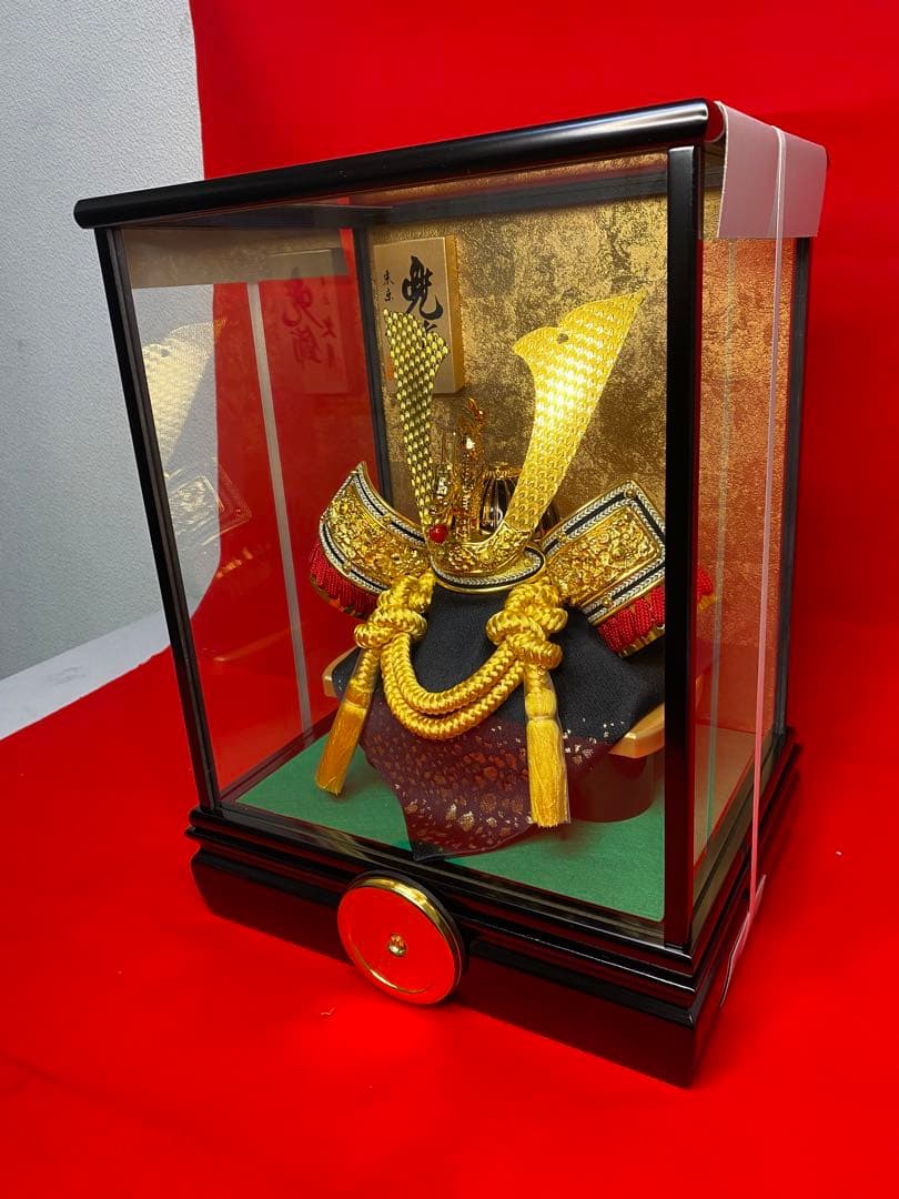 東京久月　五月人形　家紋付き兜飾り　ガラスケース入・コンパクトサイズ