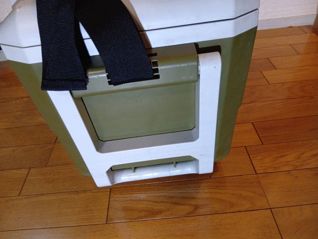 Makita 　CW001G　冷温庫 グリーン