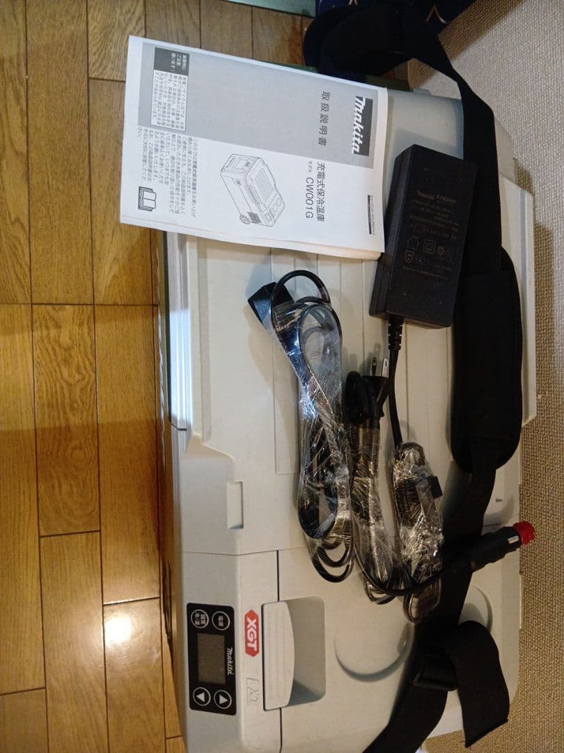 Makita 　CW001G　冷温庫 グリーン