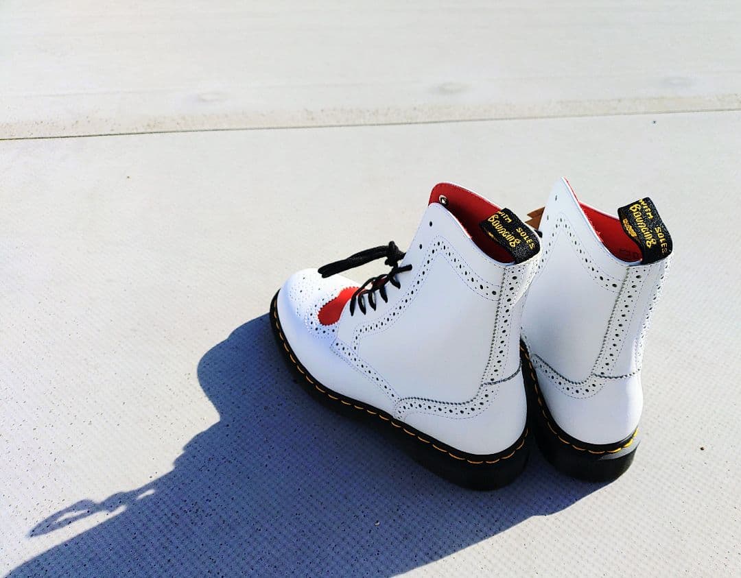 Y*o様 ✨今日だけ価格✨●Dr. Martens ハートデザイン ワークブーツ